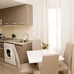 La De Pilar Lejlighedshotel 4*
