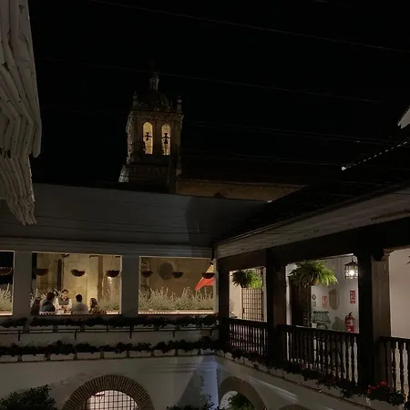 La De Pilar Aparthotel 4*