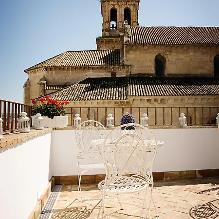 La De Pilar Aparthotel