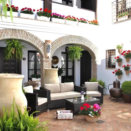 La De Pilar Aparthotel 4*
